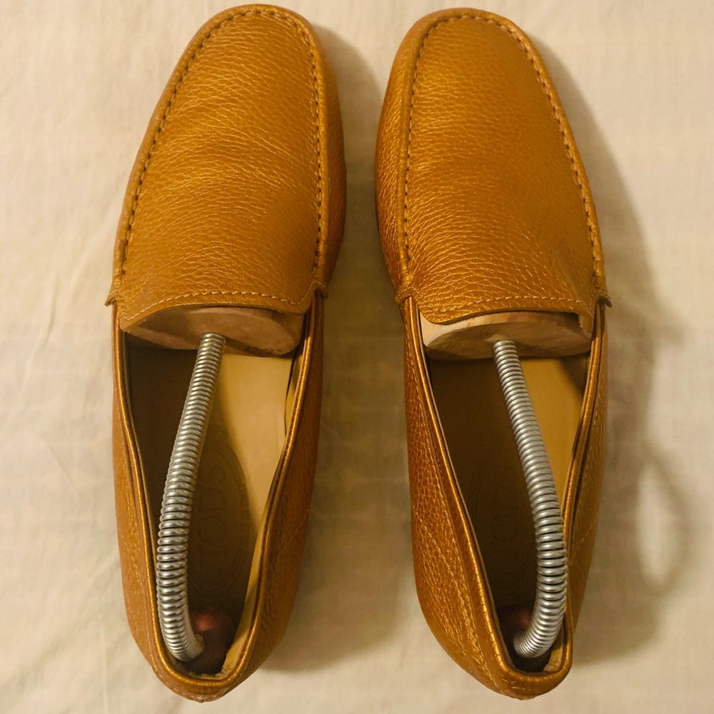 Tod’s Mens Gold Loafers Pre-owned